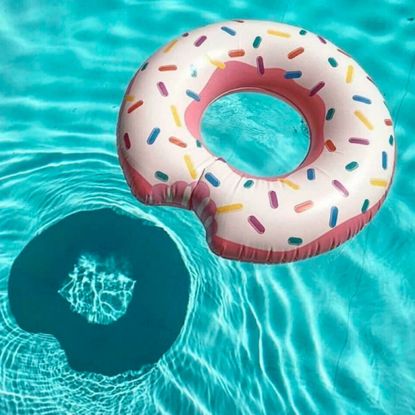 Круг для плавания "Пончик" 99х25 см Круг для плавания "Пончик" 99х25 см